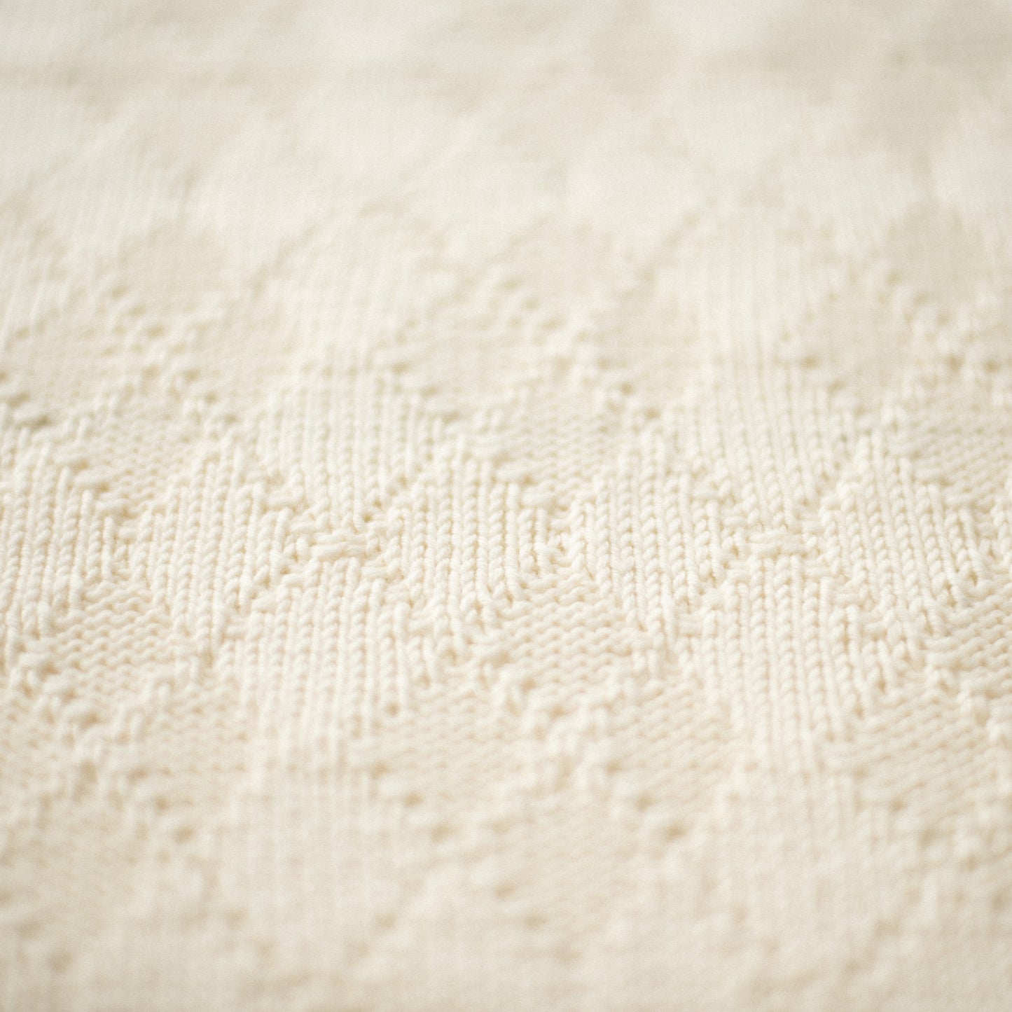 Diamonds - Reversible Blanket Knitting Pattern (PDF)